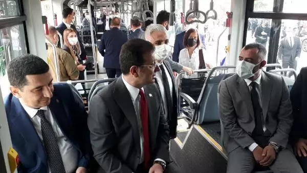 İSTANBUL'A 160 YENİ METROBÜS İÇİN İMZALAR ATILDI