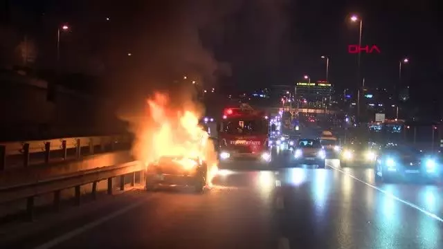 D-100 Karayolunda otomobil alev alev yandı