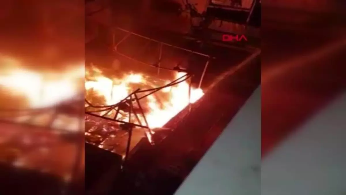 Son dakika haber | İSTANBUL-KADIKÖY'DE 3 KATLI RESTORANDA PATLAMA SONRASI YANGIN