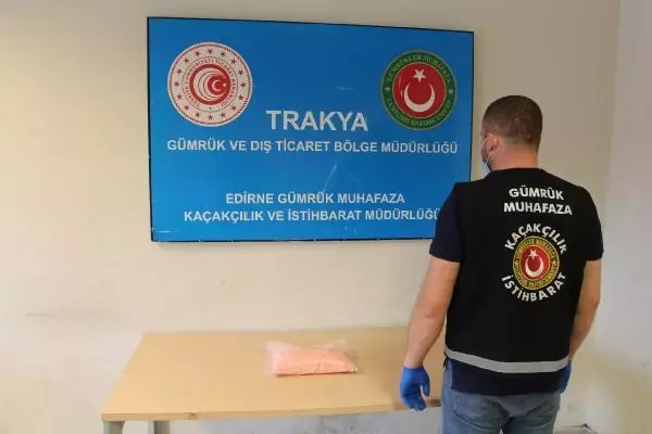 KAPIKULE'DE 2 MİLYON TL DEĞERİNDE KAÇAK EŞYA ELE GEÇİRİLDİ