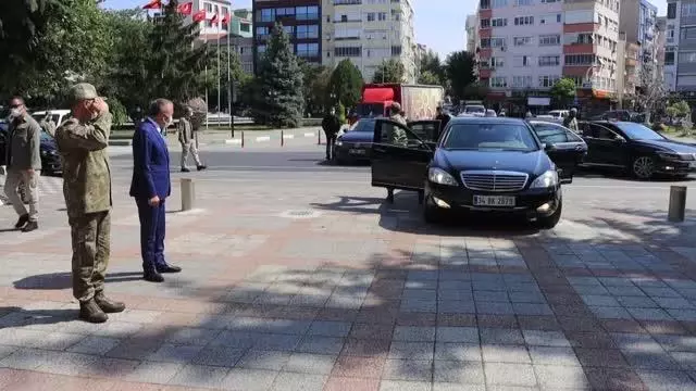 KIRKLARELİ - 1. Ordu Komutanı Korgeneral Yeni, Kırklareli Valisi Bilgin'i ziyaret etti