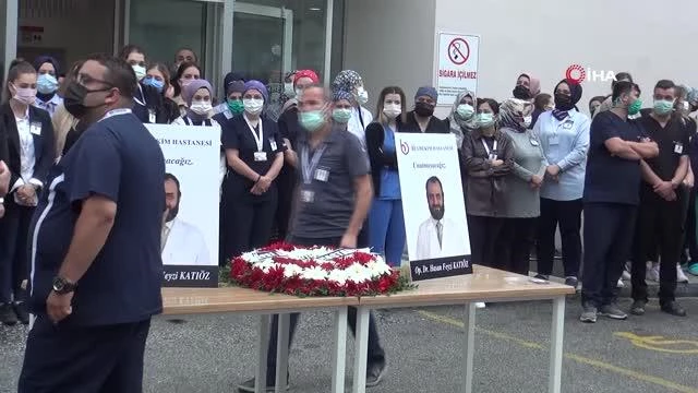 Koronaya yenilen doktora çalıştığı hastane önünde cenaze töreni