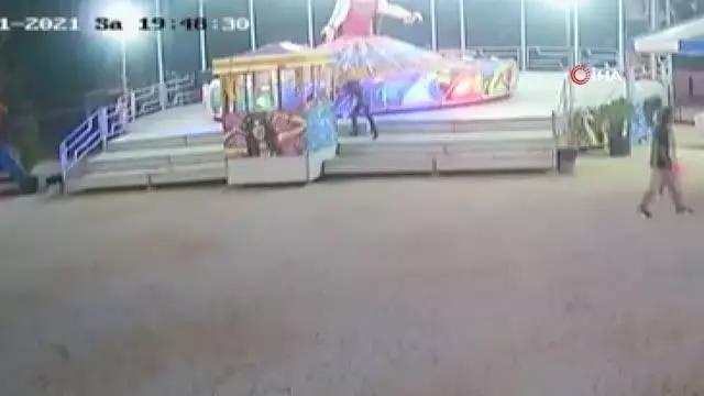 Lunaparkta balerine binme kavgası kamerada