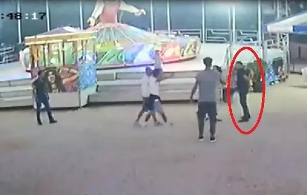 LUNAPARKTA BALERİNE ÇOCUĞUNU BİNDİRMEYEN GÖREVLİYE SİLAH ÇEKTİ