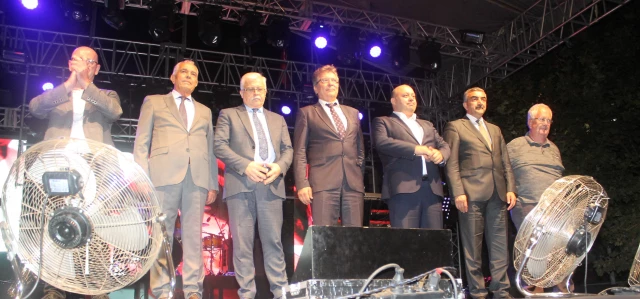 Manyas'ın kurtuluş yıl dönümü etkinlikleri İrem Derici konseriyle sona erdi