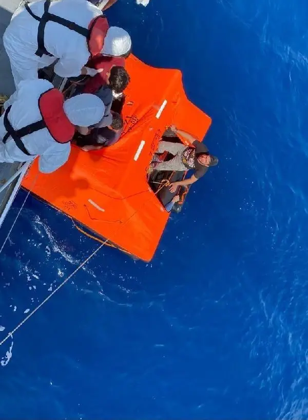 Marmaris açıklarında 46 kaçak göçmen kurtarıldı