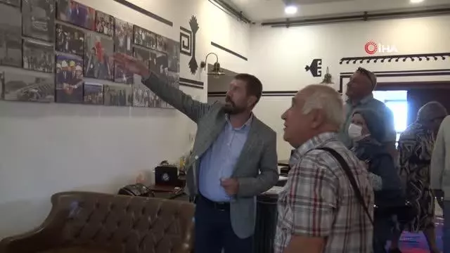 Meclis eski Başkanı Cemil Çiçek Sındırgı'yı ziyaret etti