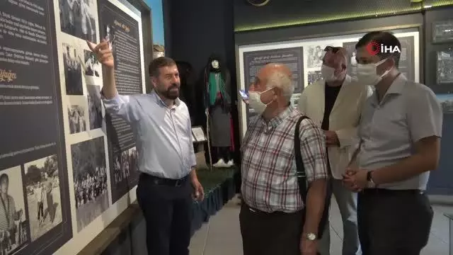 Meclis eski Başkanı Cemil Çiçek Sındırgı'yı ziyaret etti