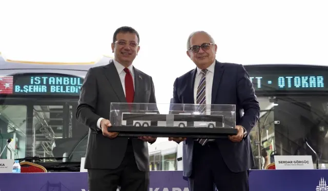 Metrobüs hattında kullanılacak 160 otobüs için imza töreni düzenlendi