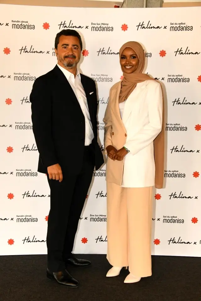 Modanisa global mottosunu Halima Aden ile duyurdu