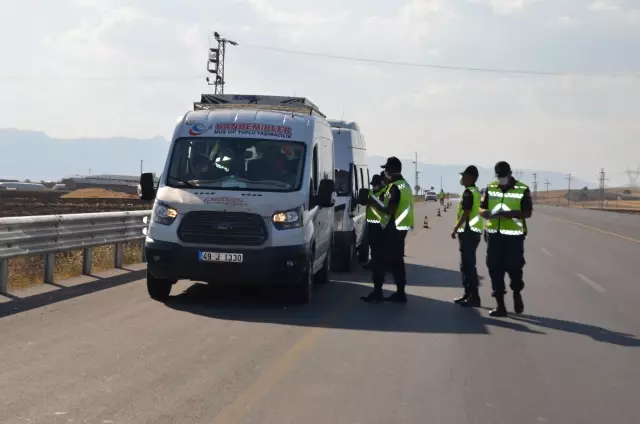 Jandarmadan okul servislerine drone destekli trafik denetimi
