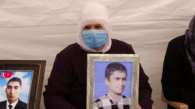 Muşlu annelerin HDP önündeki evlat nöbeti sürüyor