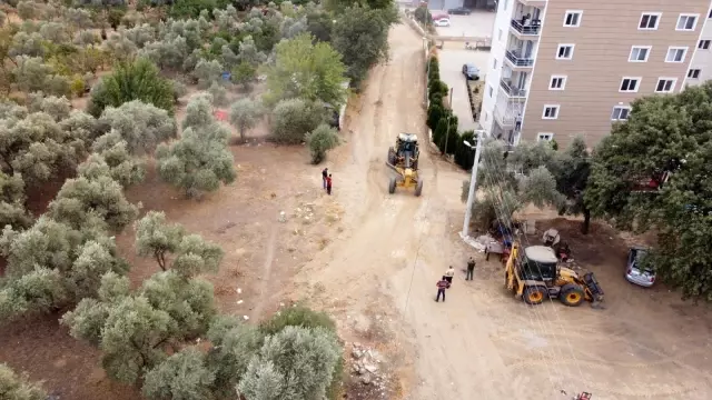 Nazilli Belediyesi Ocaklı Mahallesi'nde yeni yol açma çalışması başlattı