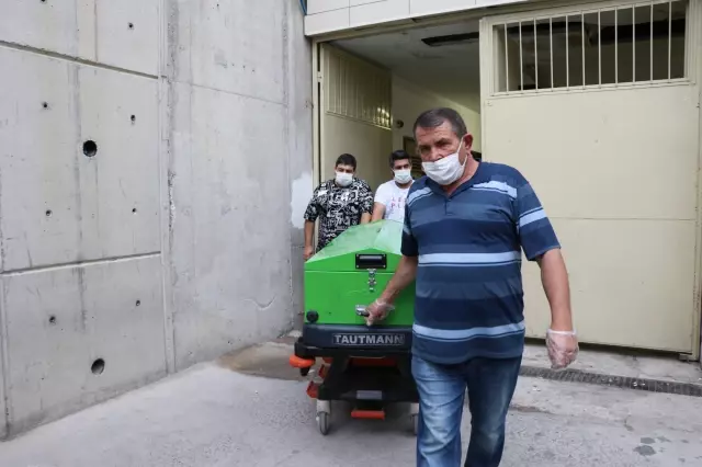 Son dakika: Trafik kazasında hayatını kaybeden Tostçu Mahmut'un cenazesi Adana'ya gönderildi