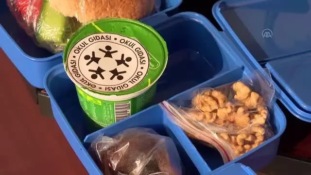 Okul kantinlerinde okul gıdası logolu ürünlerin satılması istendi