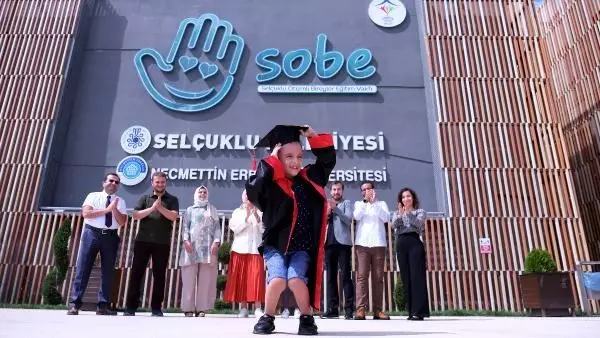OTİZMLİ OLDUĞU İÇİN ANAOKULLARINDA KABULLENİLMEMİŞTİ