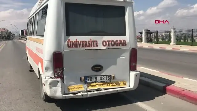 Otomobilin çarptığı minibüs, 12 metre savruldu: 1 yaralı