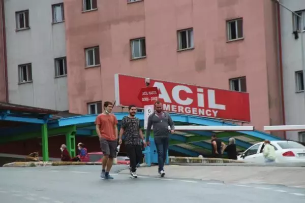 RİZE SAĞLIK MÜDÜRÜ: KAHVEYE 4 KİŞİ OYNUYOR, 4 KİŞİ DE İZLİYORSA GİRMEYİN
