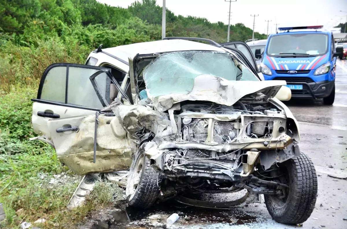 Samsun'da cip ile minibüs çarpıştı: 4 yaralı