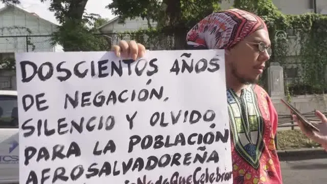 SAN SALVADOR - El Salvador'da binlerce kişi Devlet Başkanı Bukele'yi protesto etti