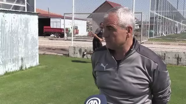 Sivasspor Teknik Direktörü Rıza Çalımbay'dan taraftara aşı çağrısı
