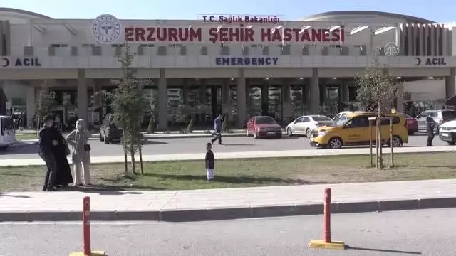 Tandıra düşen ve vücudunda yanıklar oluşan kadın tedavi altına alındı