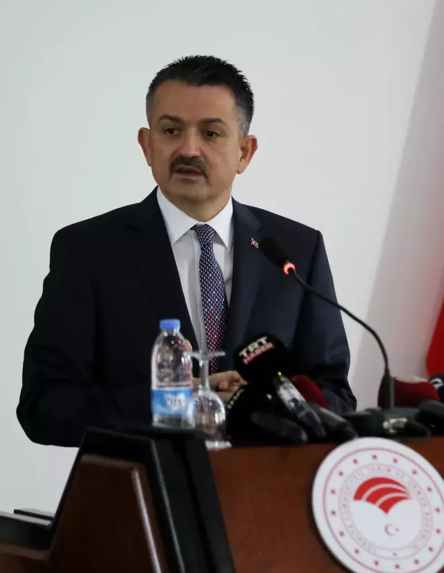 Pakdemirli: Tüm üreticileri Tarsim'e kayıt yaptırmaya davet ediyorum