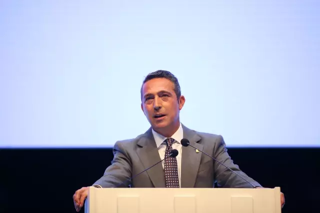 TOBB Başkanı Hisarcıklıoğlu: Dünyanın en değerli arazisi akıllı telefonun ekranıdır