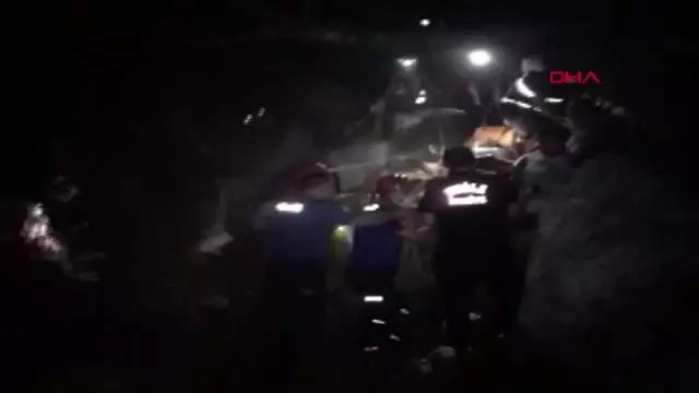 Uçurumdan yuvarlanan turist yaralı olarak kurtarıldı