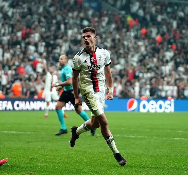 UEFA Şampiyonlar Ligi: Beşiktaş: 1 - Borussia Dortmund: 2 (Maç sonucu)