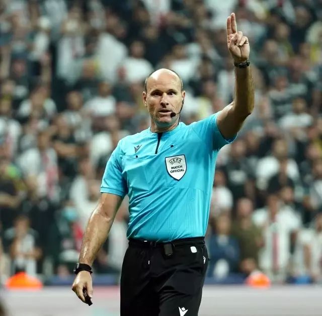 UEFA Şampiyonlar Ligi: Beşiktaş: 1 - Borussia Dortmund: 2 (Maç sonucu)