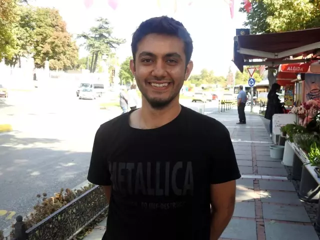 Üniversite öğrencilerinin gelişi esnafı sevindirdi