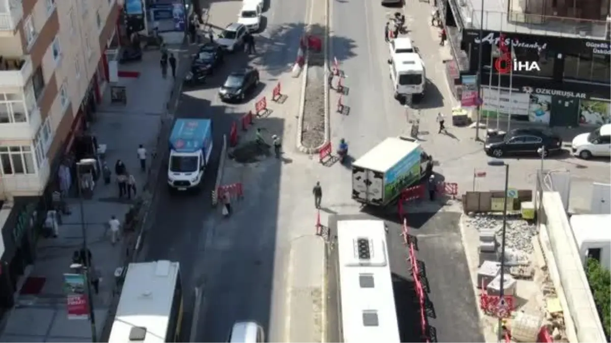 Üsküdar'da 2 yıldır bitmeyen İSKİ çalışması esnafın çilesi oldu