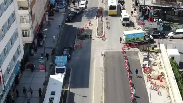 Üsküdar'da 2 yıldır bitmeyen İSKİ çalışması esnafın çilesi oldu