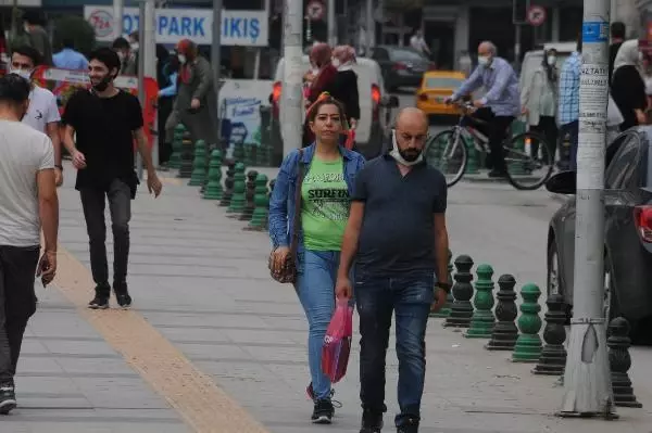 VAKA ARTIŞI VE UYARILARA RAĞMEN 'MASKESİZ'LER HER YERDE