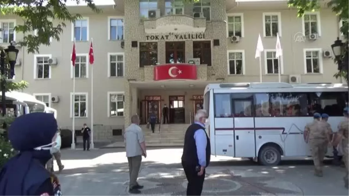 Vali Balcı vatandaşları Kovid-19 aşısını yaptırmaya davet etti