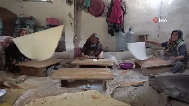 Yaptıkları bu ekmeği 1 yıl boyunca bayatlamadan tüketilebiliyorlar