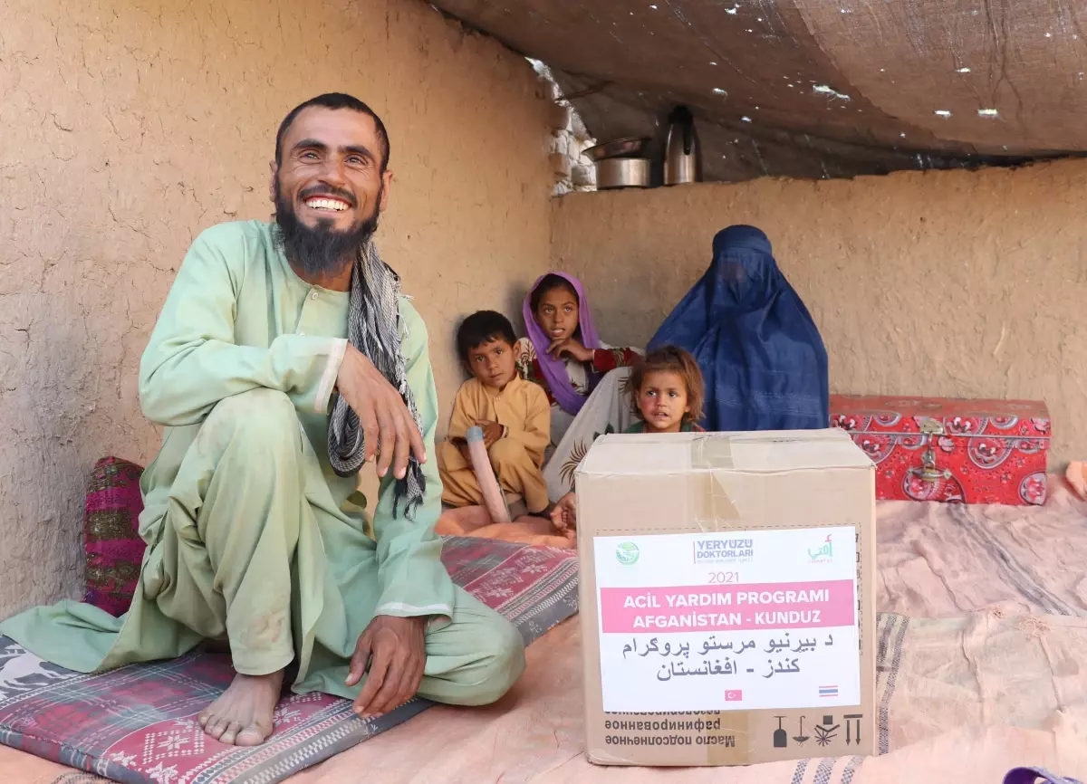 Yeryüzü Doktorları'ndan Afganistan'da 329 aileye gıda yardımı