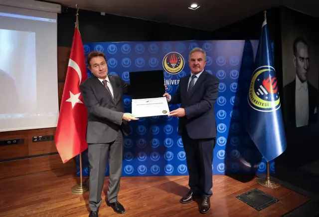 YÖKAK, Türk Eğitim Derneği Üniversitesine 5 yıl süreyle tam akreditasyon hakkı verdi