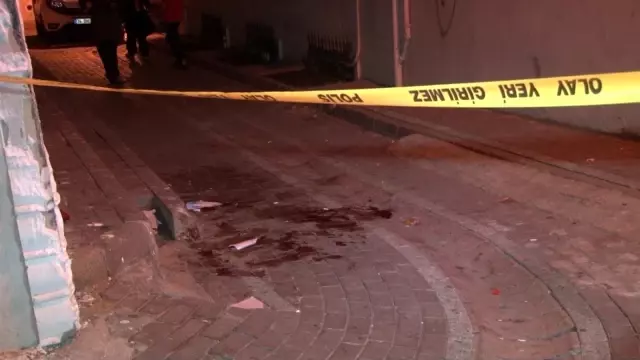 Zeytinburnu'nda sokak ortasında kadın cinayeti