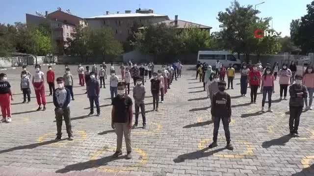 Ağrı İl Milli Eğitim Müdürü Hasan Kökrek: Okullarımız en güvenli mekanlar