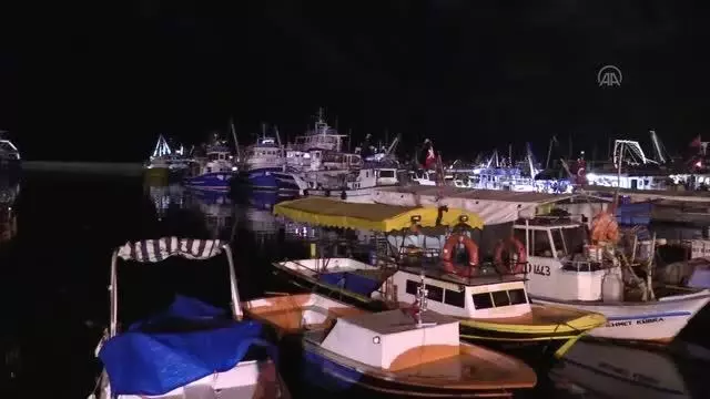 Balıkçılar av yasağının kalkmasıyla denize açıldı