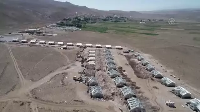 Başkaleli depremzedeler devletin yaptırdığı konutlarla sıcak yuvaya kavuşacak