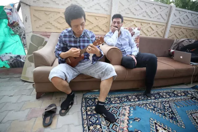 Bıçakla yaralanan Japon turist, Elazığlı ailenin misafiri oldu