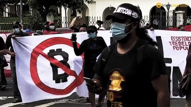 Bitcoin'in resmi para birimi olarak kabul etmesi El Salvador'u karıştırdı! Binlerce protestocu ülkeyi yangın yerine çevirdi