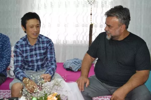 Bülent Serttaş'tan Elazığ'da bıçaklanan Japon turiste ziyaret! Özür notundaki hatası herkesi güldürdü