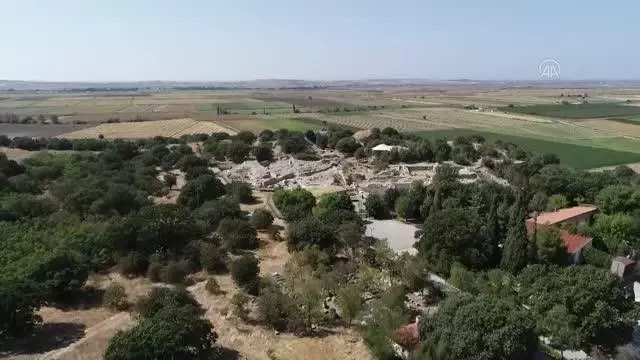 ÇANAKKALE - Troya Müzesi'nde açılan sergi, kazıların 150 yıllık geçmişini belgelerle anlatıyor