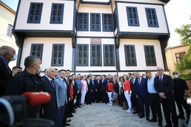 KIRKLARELİ - CHP Genel Başkanı Kılıçdaroğlu, Kırklareli'nde Atatürk Evi'ni ve Belediyeyi ziyaret etti