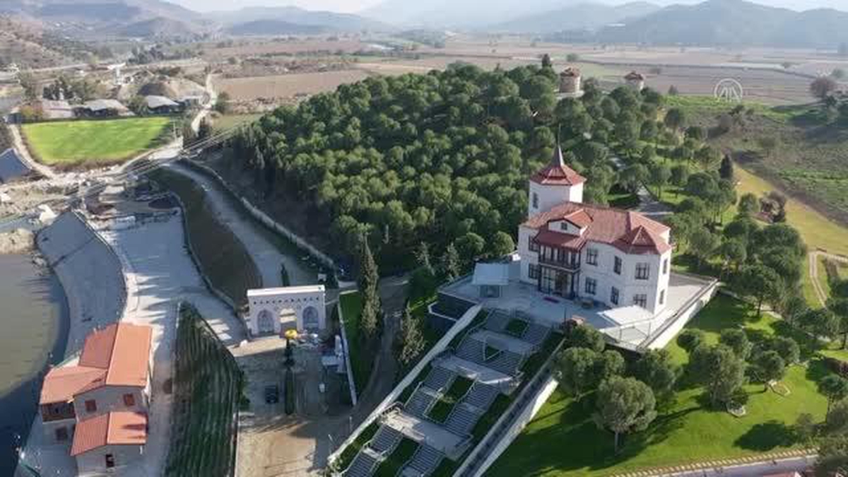 'Demokrasi şehidi' Menderes, memleketinde hüzünle hatırlanıyor - Vimarsana News