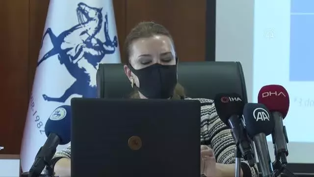 DEÜ Tıp Fakültesindeki antikor araştırması 3. doz aşının etkililiğini ortaya koydu